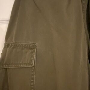 LL Bean Olive Long Cargo pants Size 8 Regular